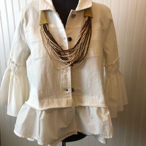 SALE🎊HP🎉White Denim Ruffle Jacket